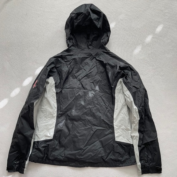 Columbia Breast Cancer Rain Jacket - Picture 6 of 8